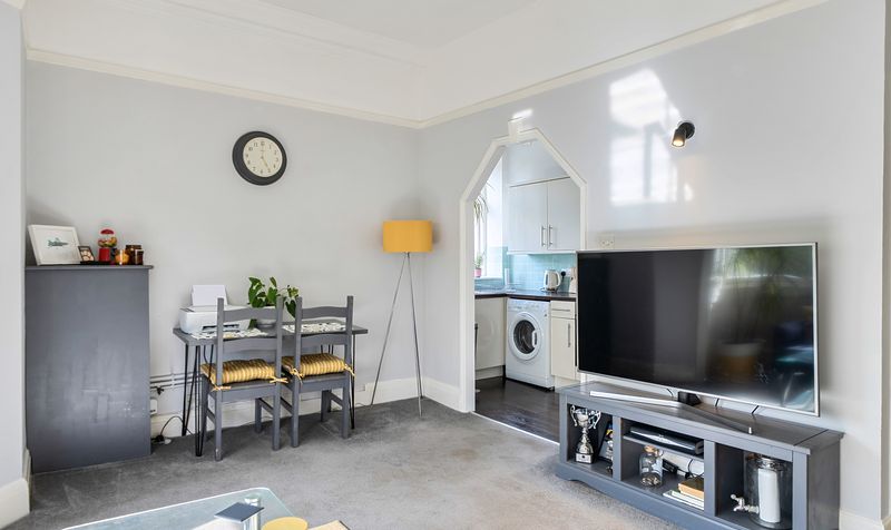 Woodcote Road, Woodcote Hall Woodcote Road, KT18