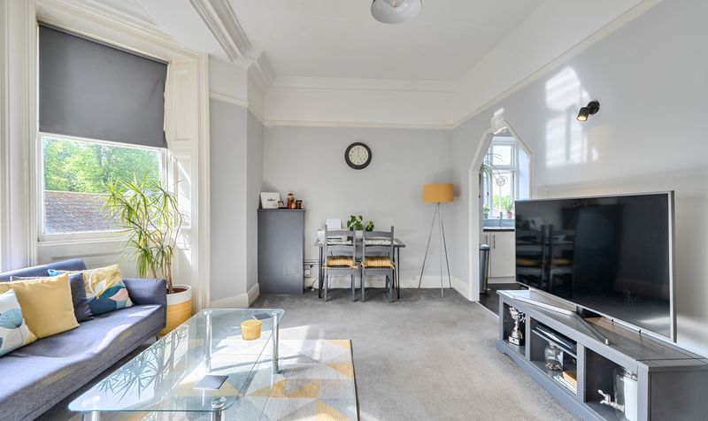 Woodcote Road, Woodcote Hall Woodcote Road, KT18