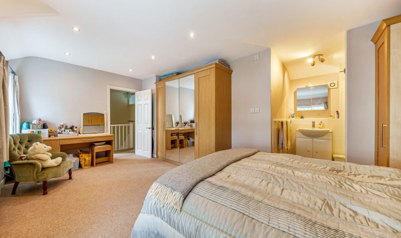 Worple Road, Epsom, KT18