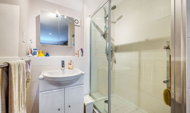 Worple Road, Epsom, KT18