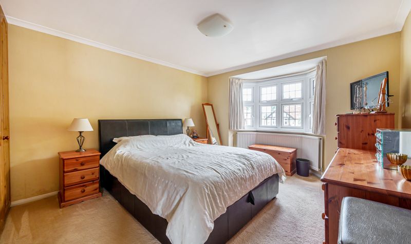 Hookfield, Epsom, KT19