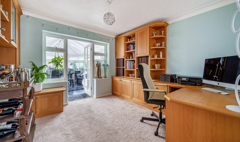 Hookfield, Epsom, KT19