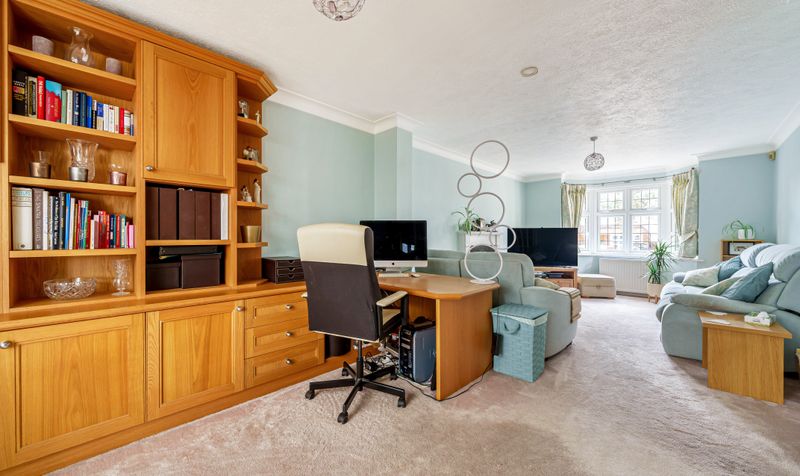 Hookfield, Epsom, KT19