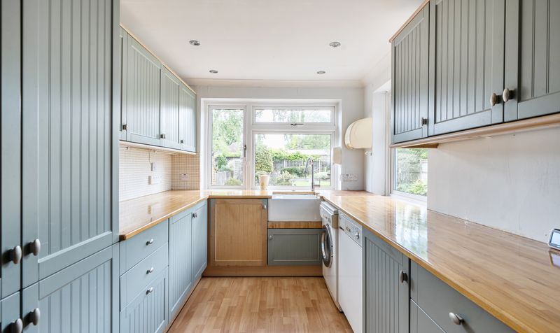 Craddocks Avenue, Ashtead, KT21