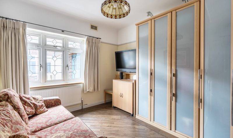 Craddocks Avenue, Ashtead, KT21