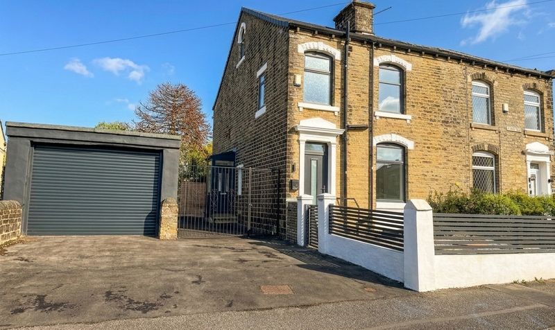 Cliffe End Road, Huddersfield, HD3
