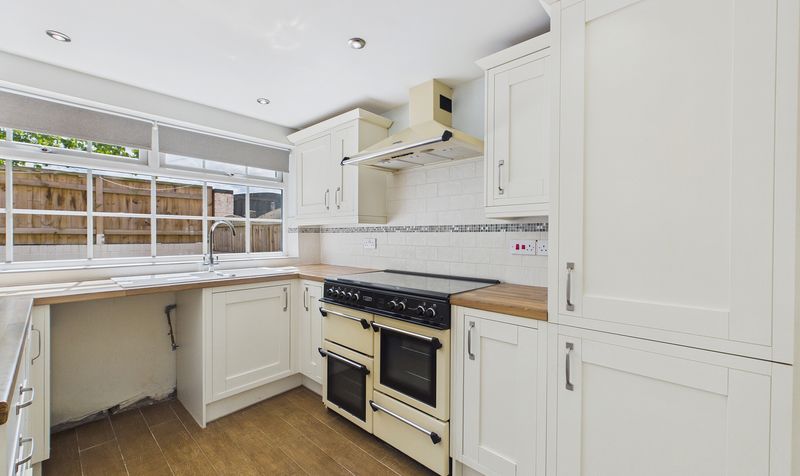 Overleigh Road, Handbridge, CH4