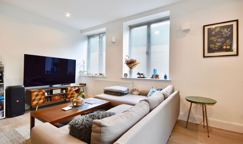 Bay Tree Avenue, Opus Court Bay Tree Avenue, KT22