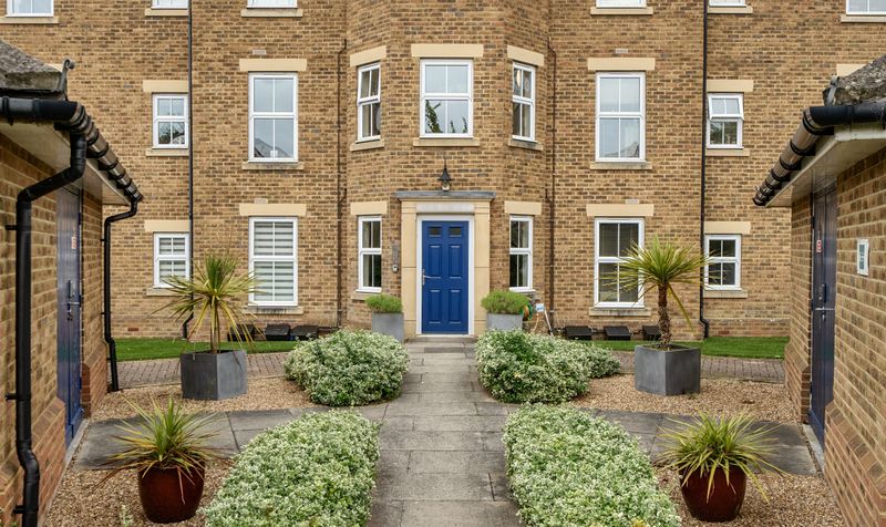 Horton Crescent, Epsom, KT19