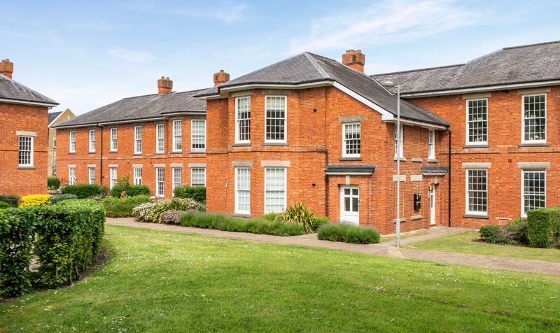 Dillon Close, Epsom, KT19