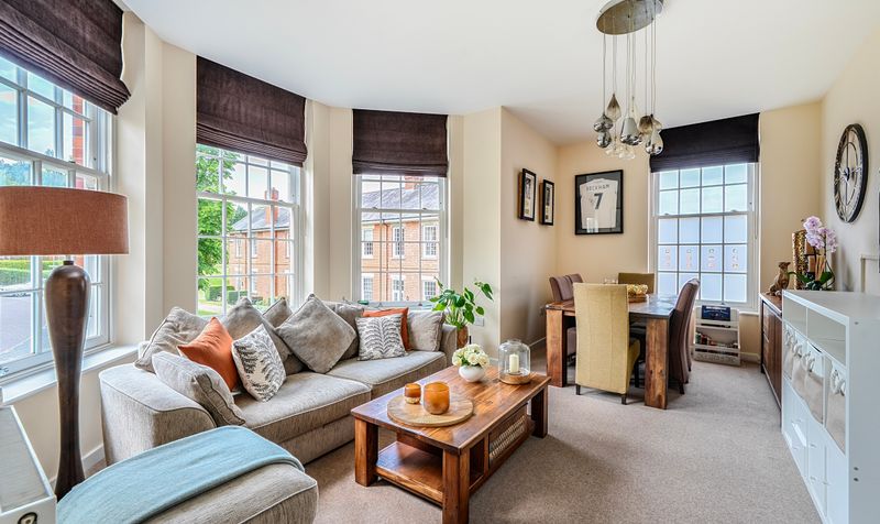 Dillon Close, Epsom, KT19