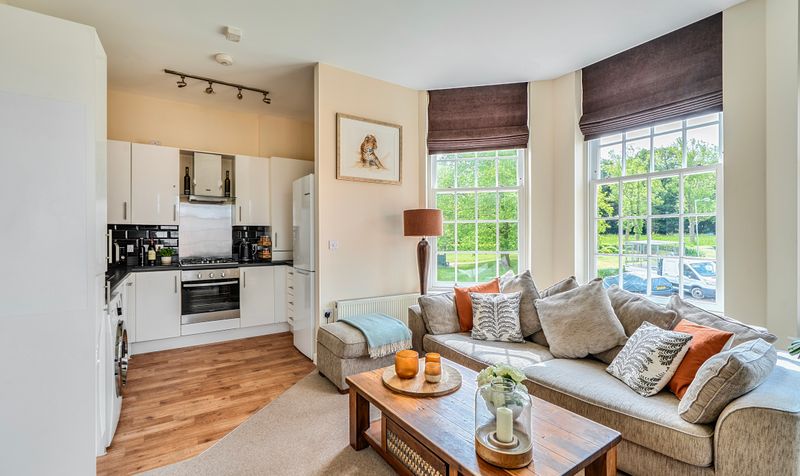 Dillon Close, Epsom, KT19
