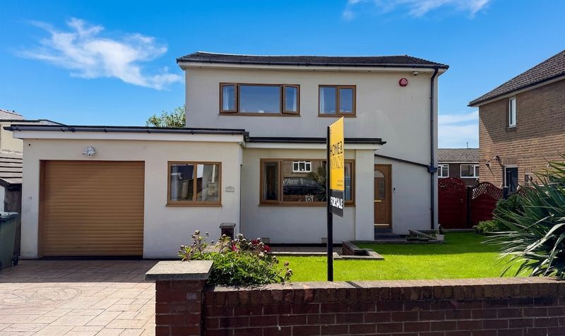 New Avenue, Huddersfield, HD5
