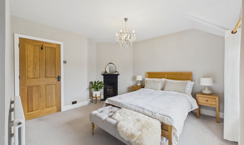 Caughall Road, Upton, CH2