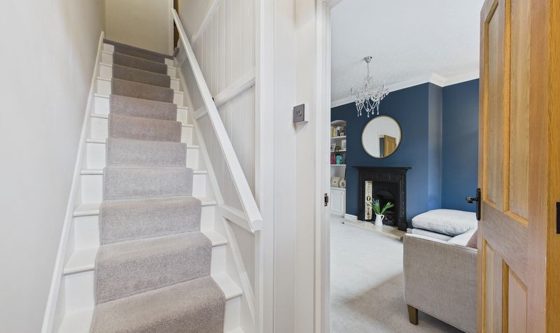 Caughall Road, Upton, CH2