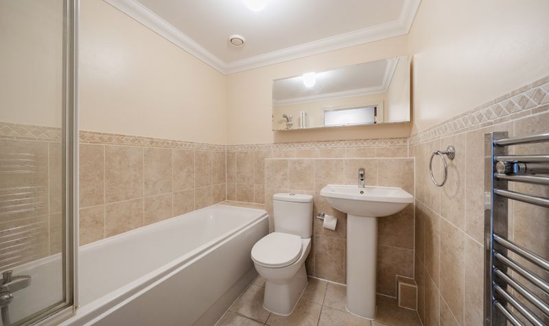 Cheam Road, Charlemont House, KT17
