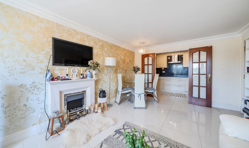 Cheam Road, Charlemont House, KT17