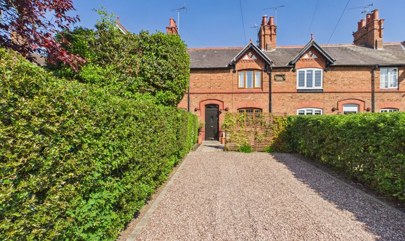 Caughall Road, Upton, CH2
