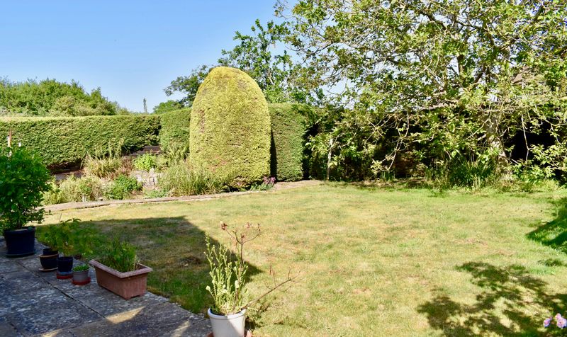 River Lane, Fetcham, KT22