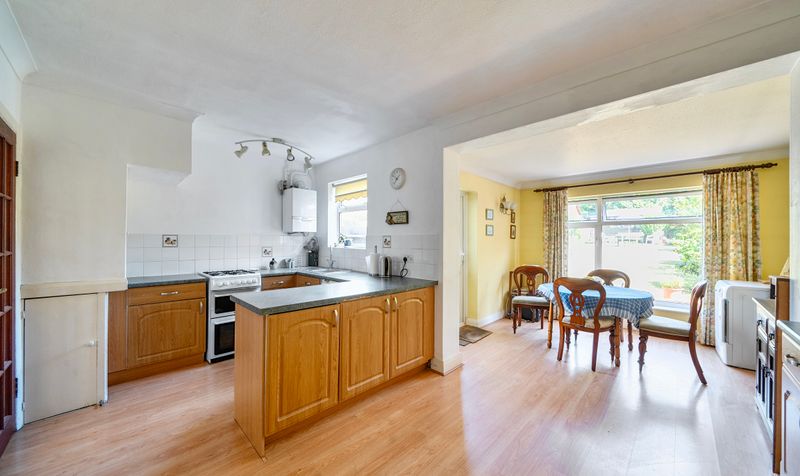 Parklawn Avenue, Epsom, KT18
