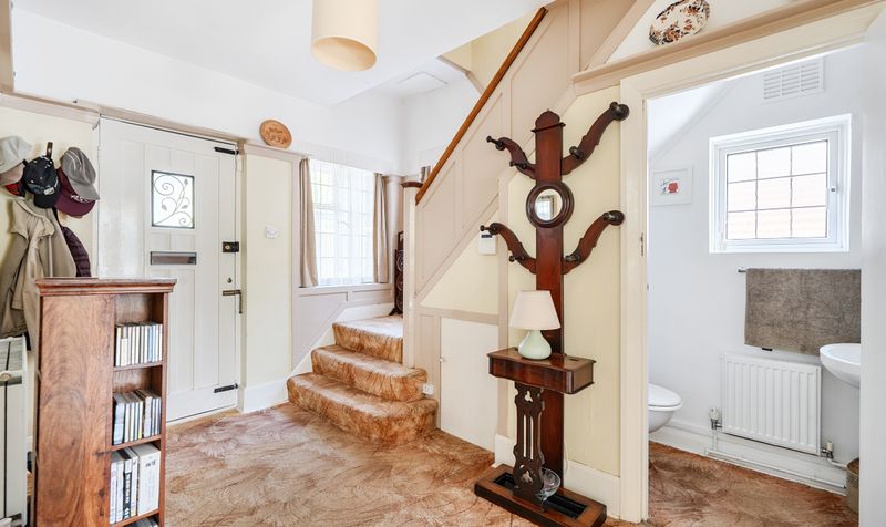 Sunnybank, Epsom, KT18