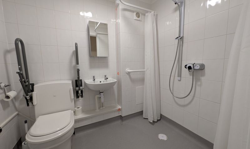 Oakmead Green, Epsom, KT18