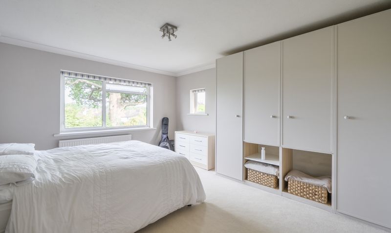 Wilmerhatch Lane, Epsom, KT18