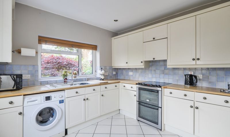 Wilmerhatch Lane, Epsom, KT18