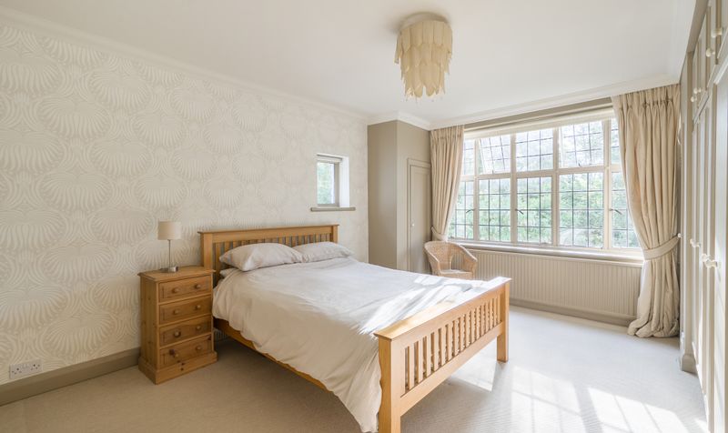 Wilmerhatch Lane, Epsom, KT18