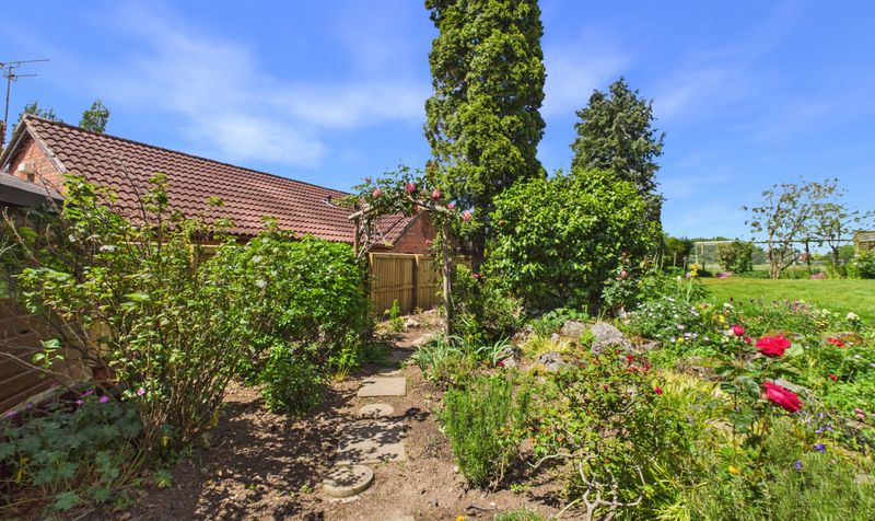 Daniell Way, Great Boughton, CH3