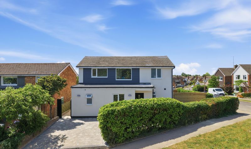 4 Bedroom House For Sale &ndash; Stotfold Road, Hitchin, SG4
