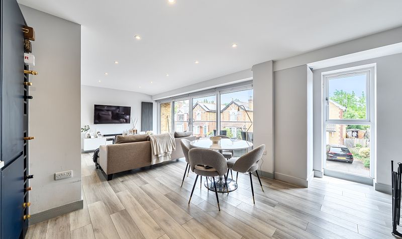 Miles Road, Epsom, KT19