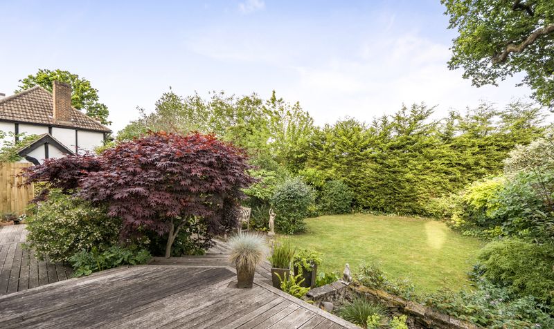Wilmerhatch Lane, Epsom, KT18