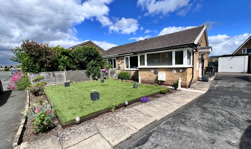 Burton Acres Way, Kirkburton, HD8