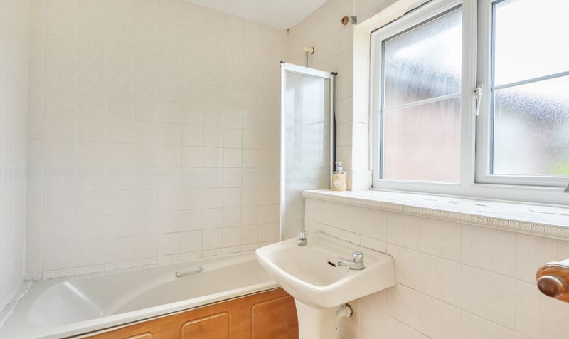 Melton Fields, Epsom, KT19