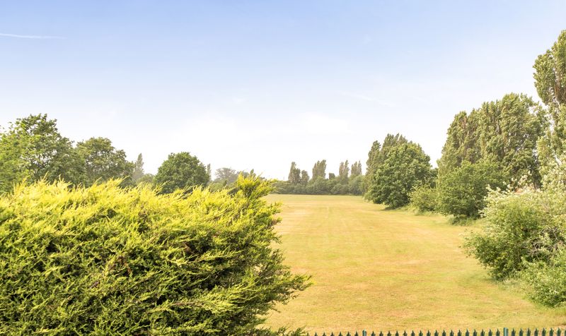 Melton Fields, Epsom, KT19