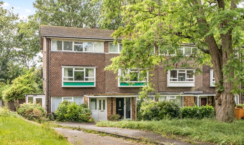 Grove Avenue, Epsom, KT17