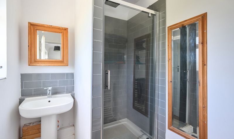 Overdale, Ashtead, KT21