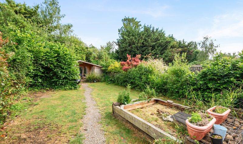 Overdale, Ashtead, KT21