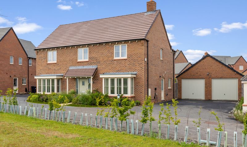 4 Bedroom House For Sale &ndash; Loganberry Way, Lower Stondon, SG16