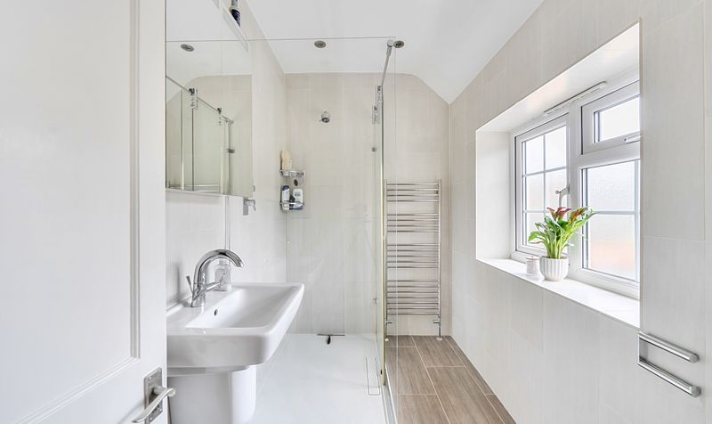 Agates Lane, Ashtead, KT21