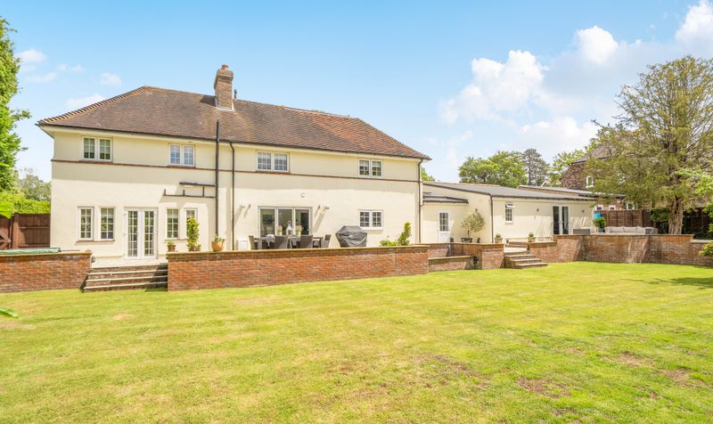Agates Lane, Ashtead, KT21