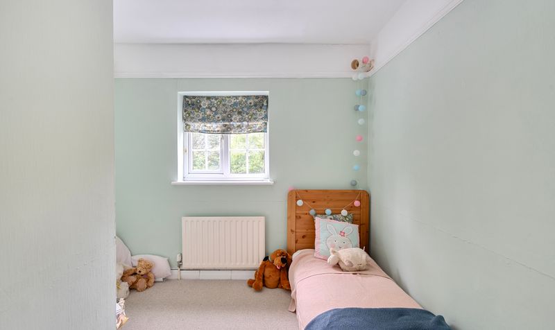 West Hill Avenue, Epsom, KT19