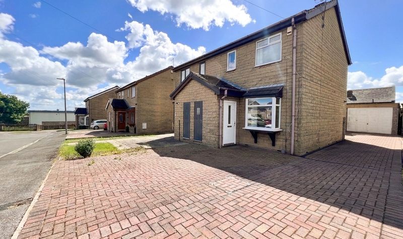 Morland Close, Dewsbury, WF13
