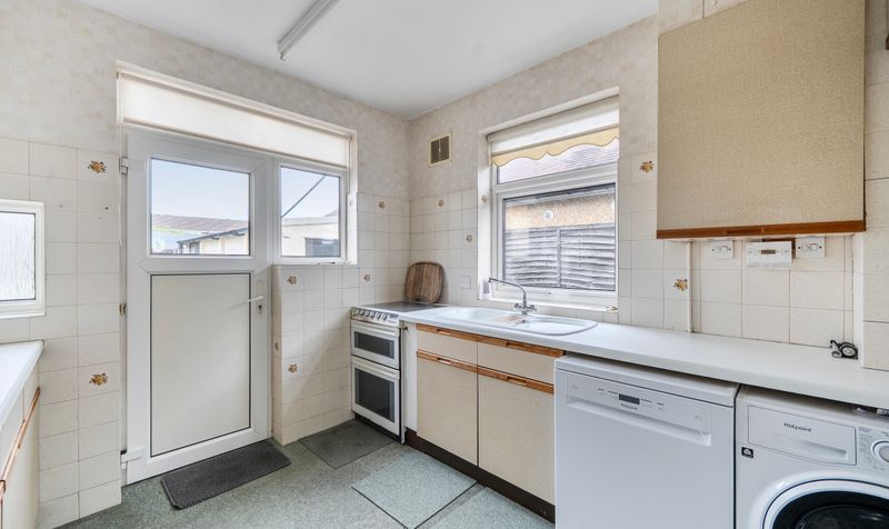 Percival Way, Epsom, KT19