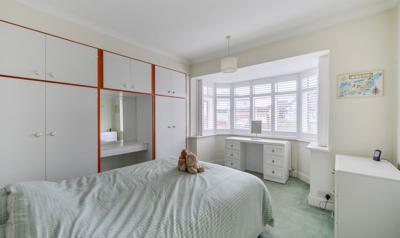Percival Way, Epsom, KT19