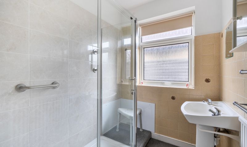 Percival Way, Epsom, KT19