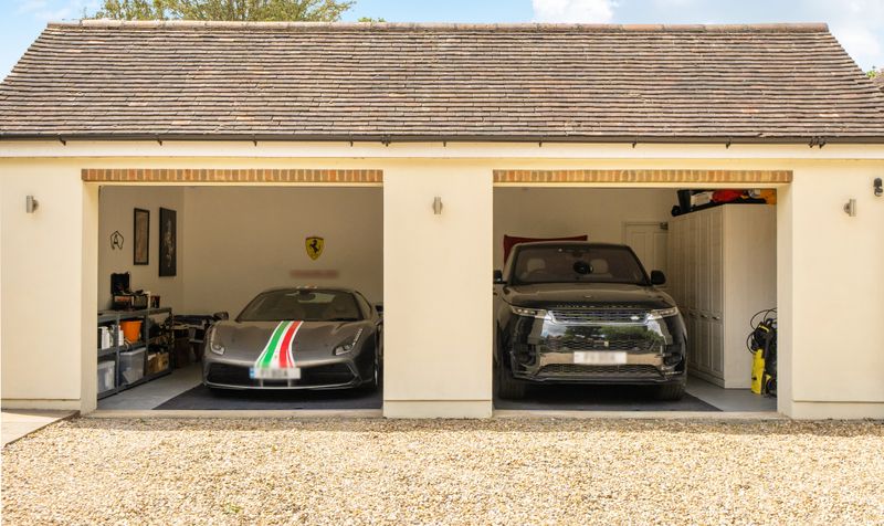Agates Lane, Ashtead, KT21