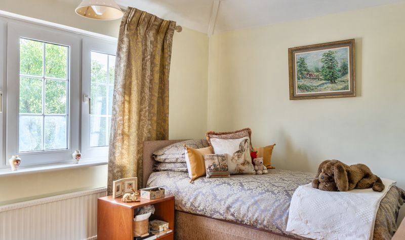 Copse Edge Avenue, Epsom, KT17