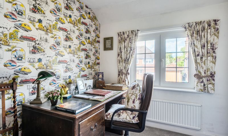 Copse Edge Avenue, Epsom, KT17